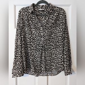 Dana Buchman leopard print button down blouse size L